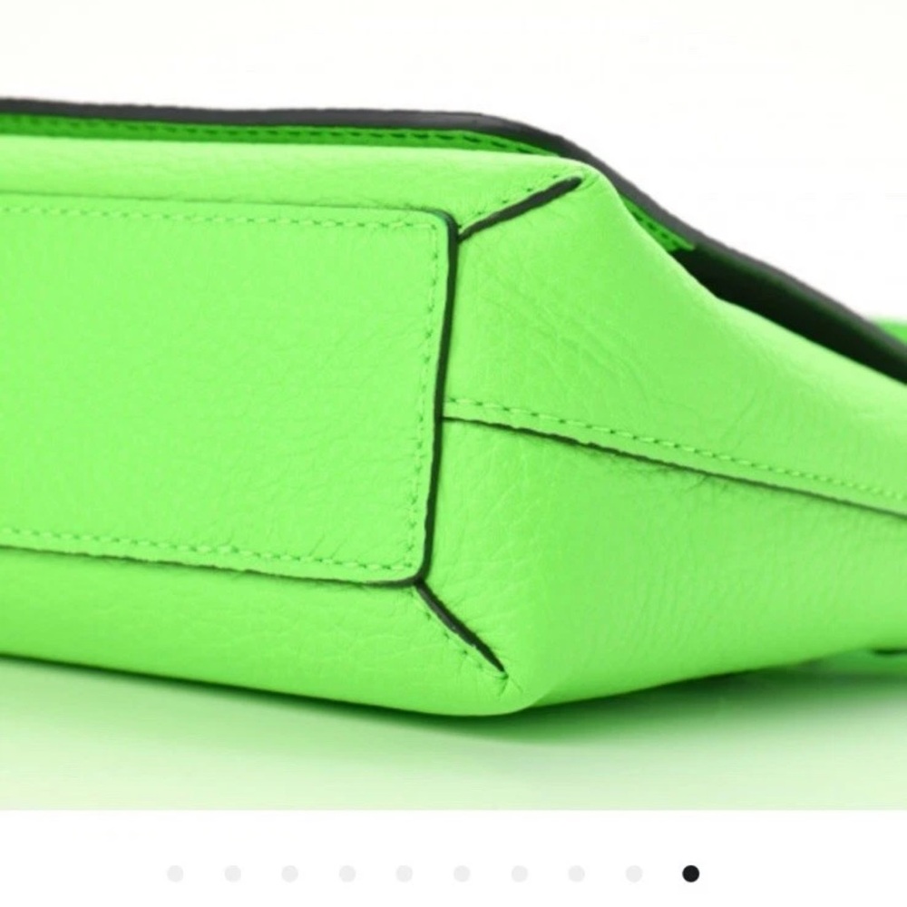 Burberry Neon Green Crossbody Bag - Picture 5 of 6